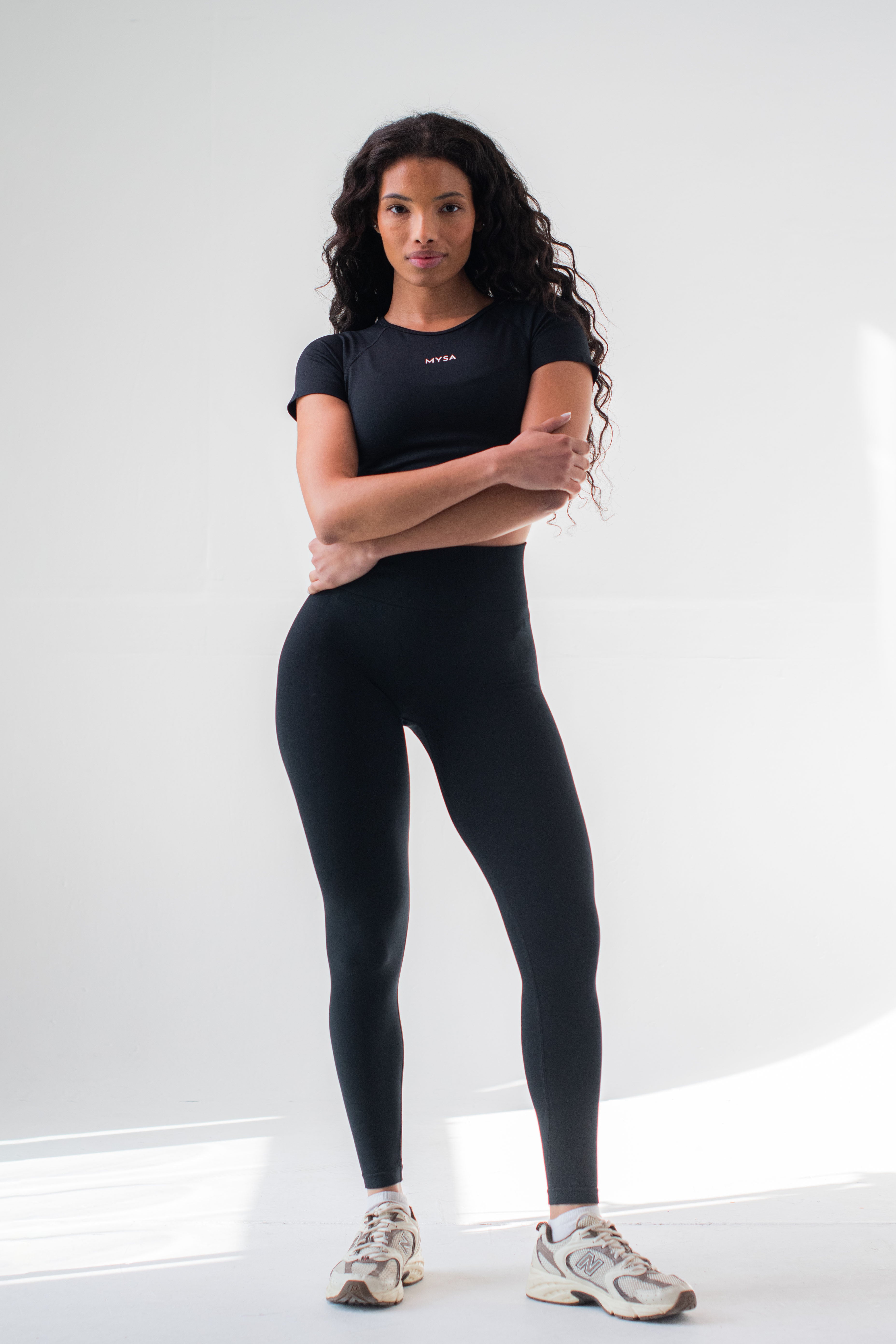 Black Motion SS Crop Top