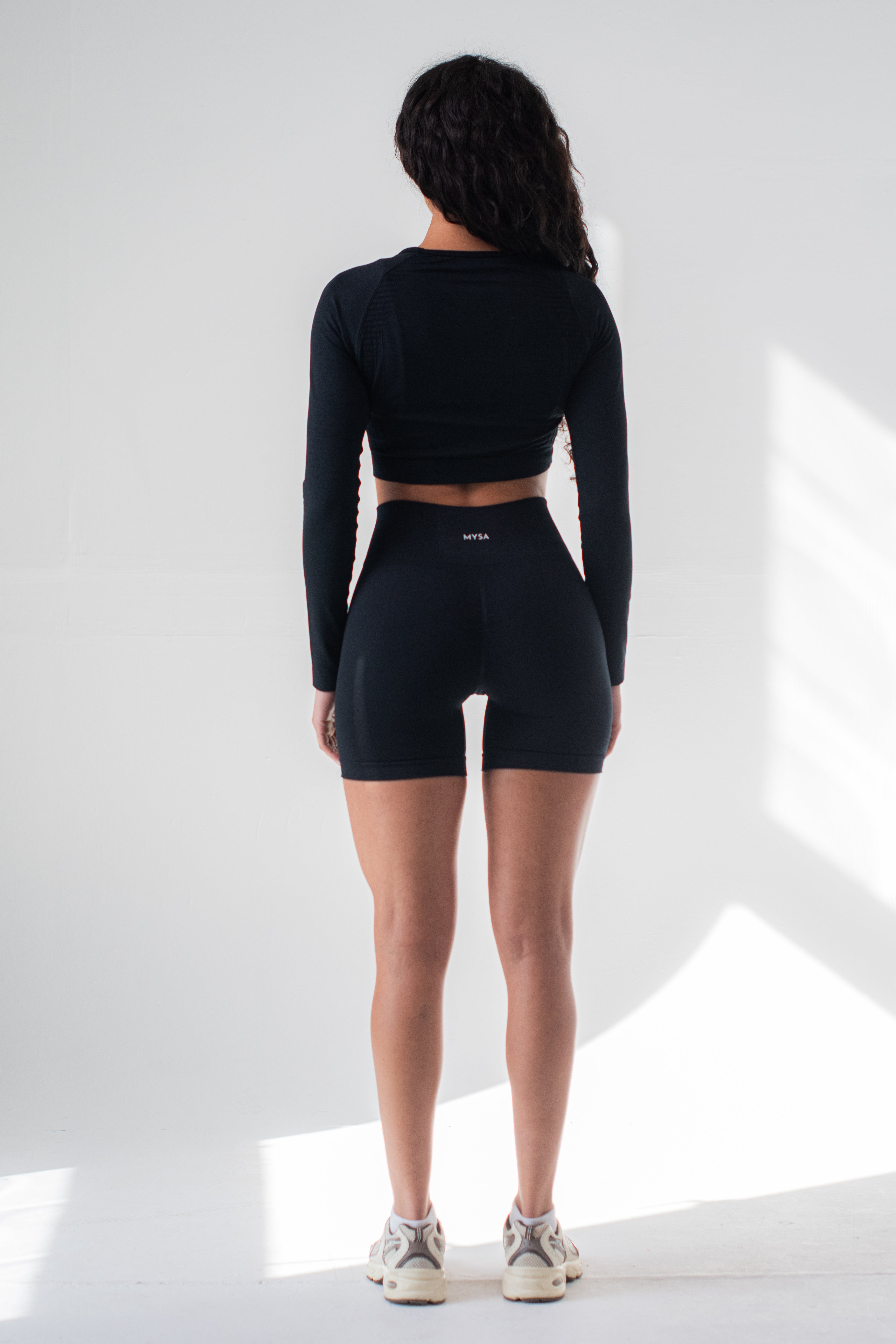 Motion Shorts - Black